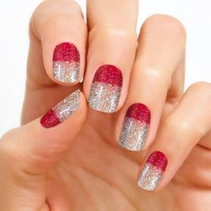 Color Street Poinsettia Trendsetta Nail Strip